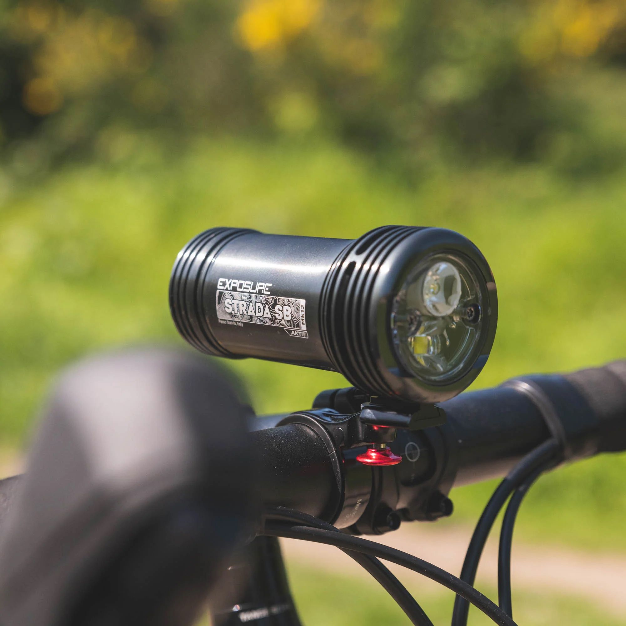 Strada Mk12 Super Bright AKTIV Technology Front Light