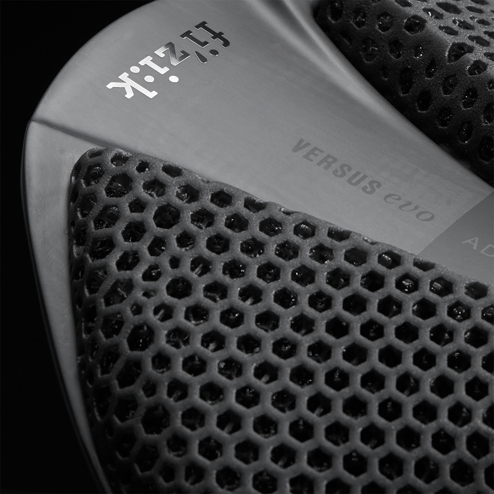 Fizik Antares 00 Versus Evo Adaptive Saddle | Sigma Sports