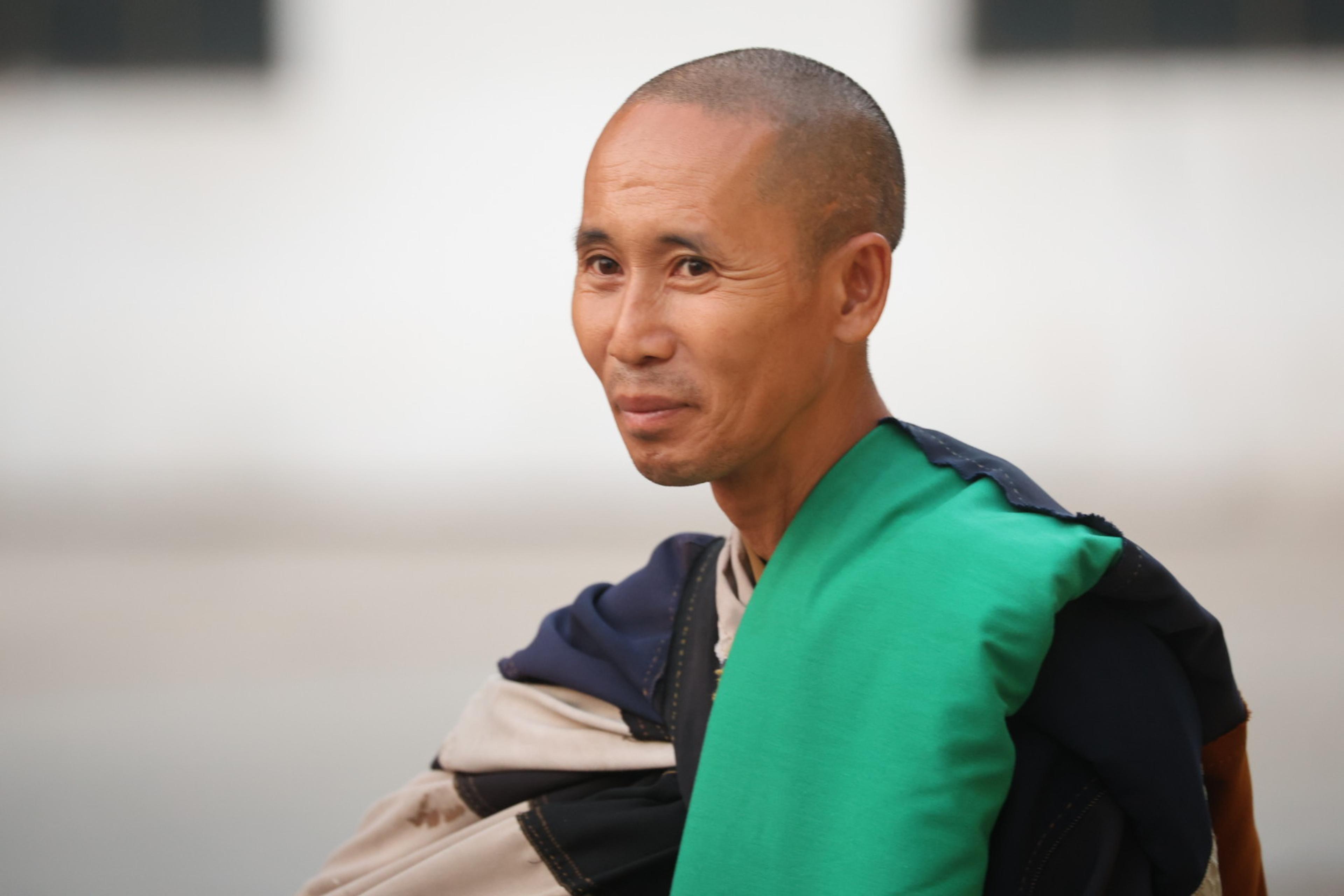Sư Minh Tuệ và Đồng Tu (4)
