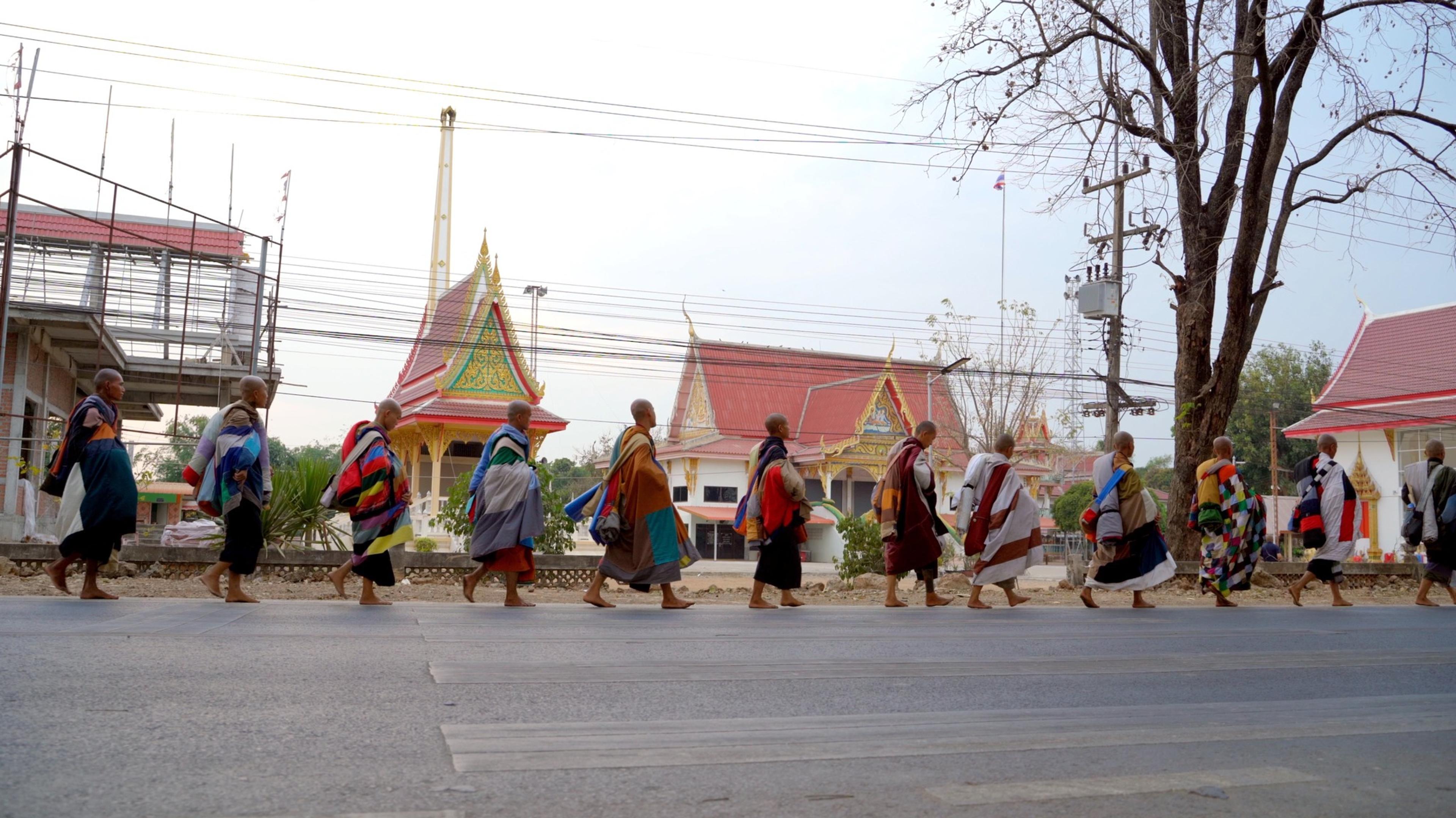 Sư Minh Tuệ và Đồng Tu