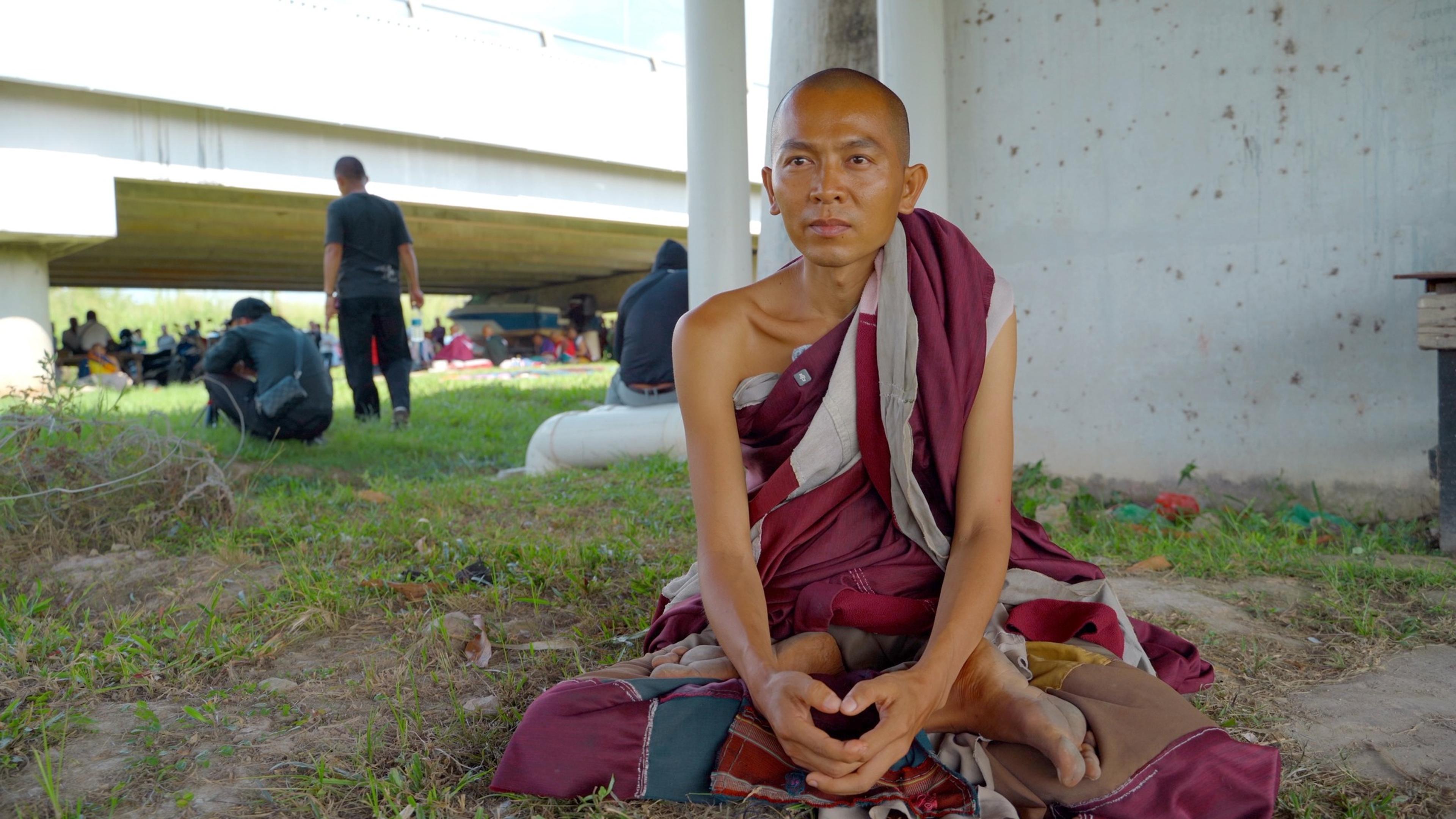 Sư Minh Tuệ và Đồng Tu