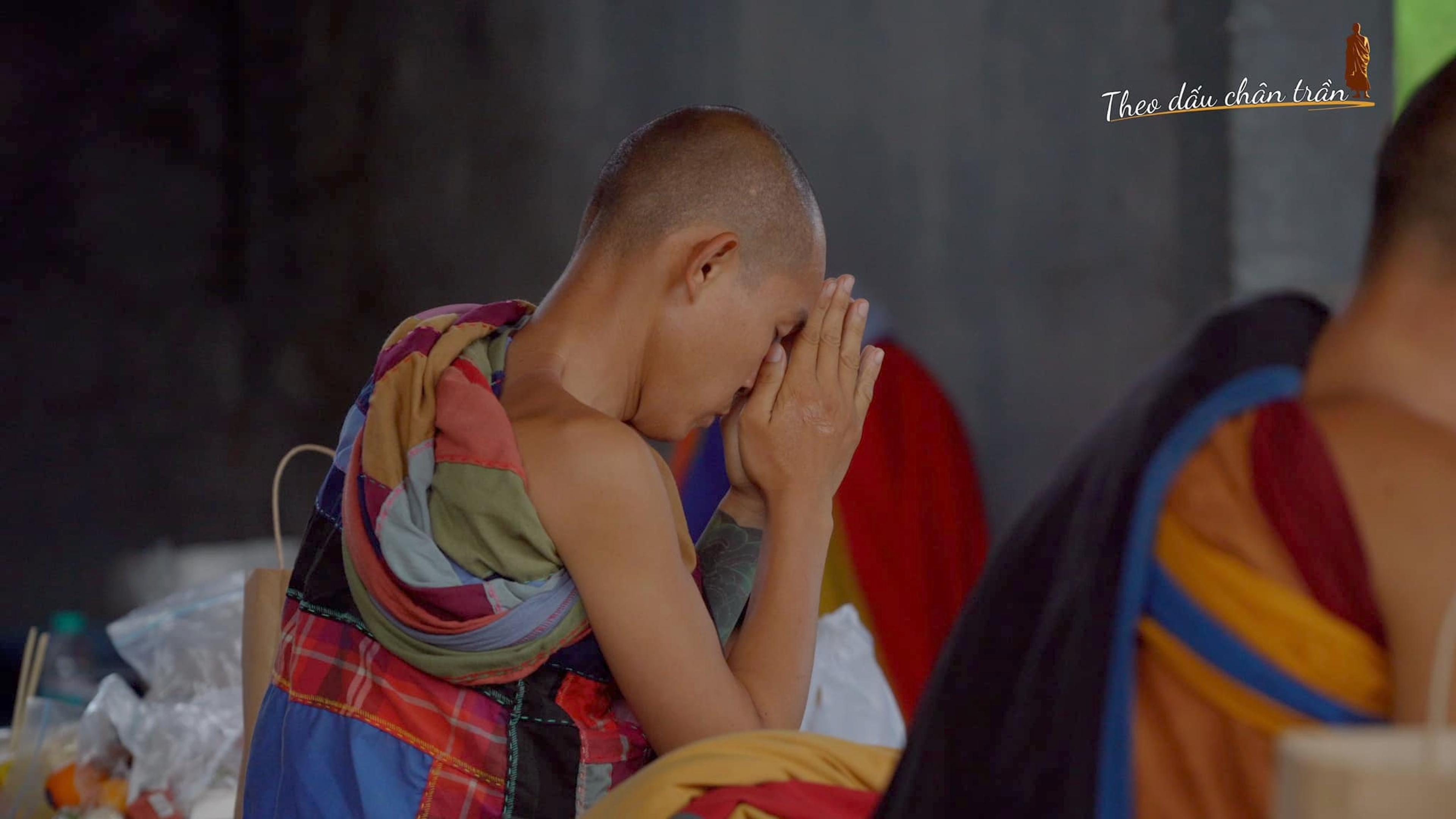 Sư Minh Tuệ và Đồng Tu