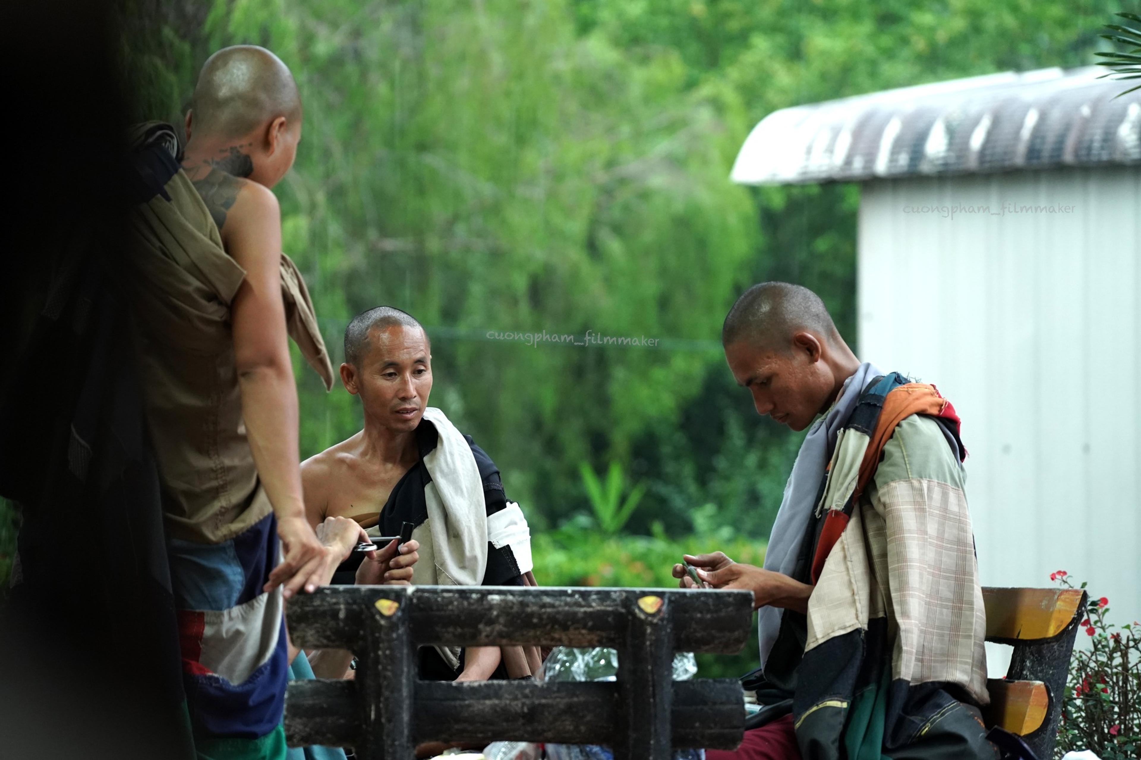 Sư Minh Tuệ và Đồng Tu