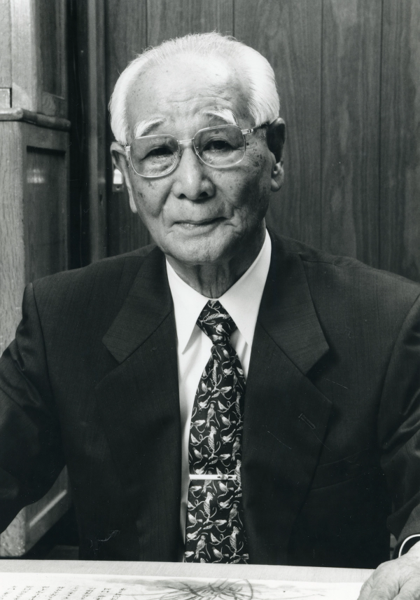 Portrait by Kenichi Arakawa