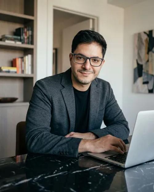 Hugo A., Success Manager at Wealth Building Solutions