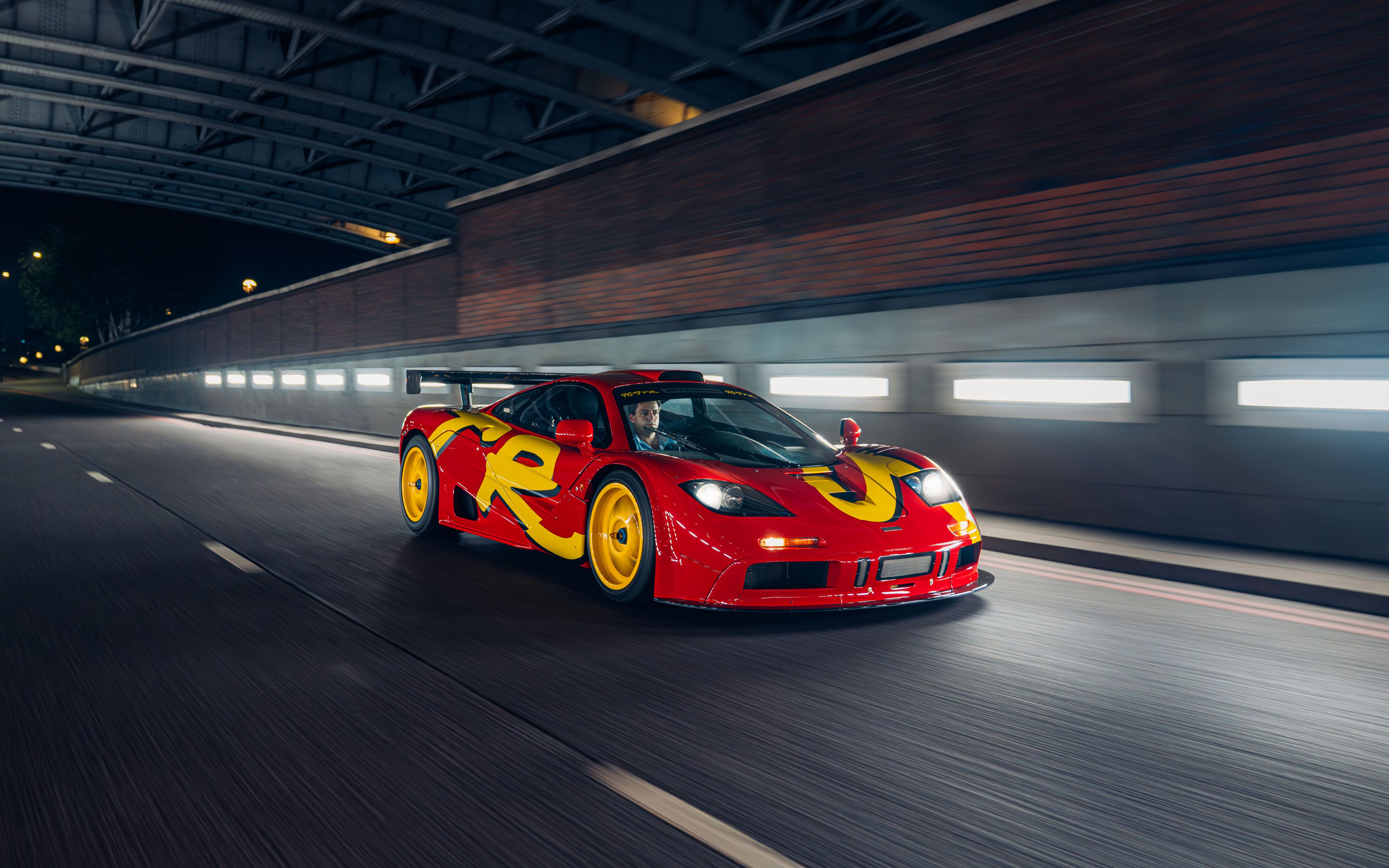 McLaren F1 GTR