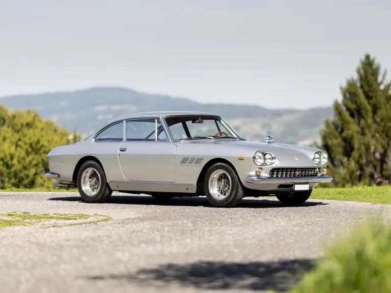 1964 Ferrari 330 GT 2+2 Series I by Pininfarina