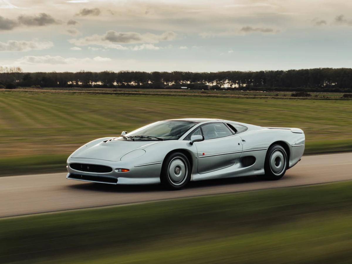 1992 Jaguar XJ220