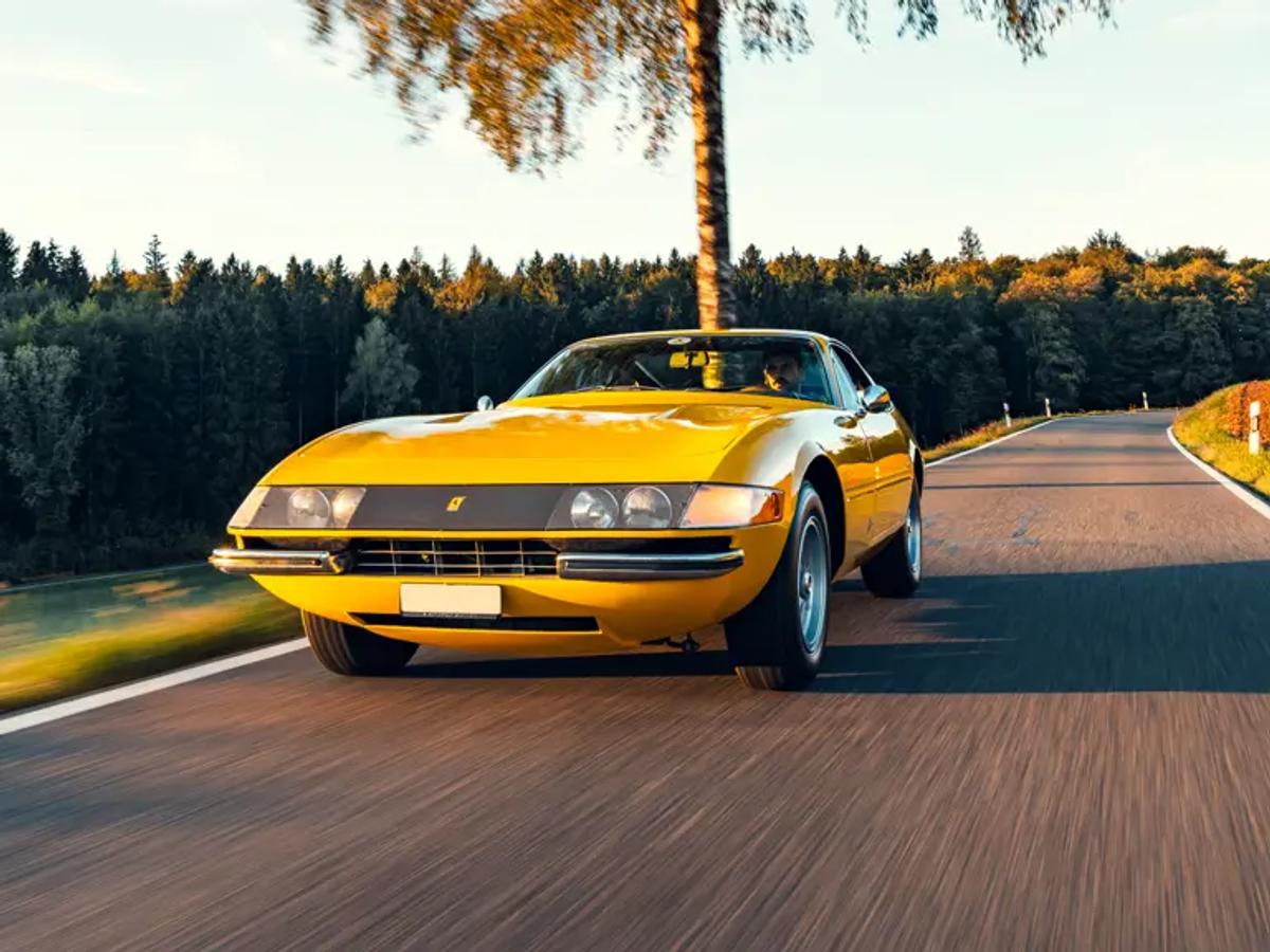 1970 Ferrari 365 GTB/4 Daytona Berlinetta by Scaglietti
