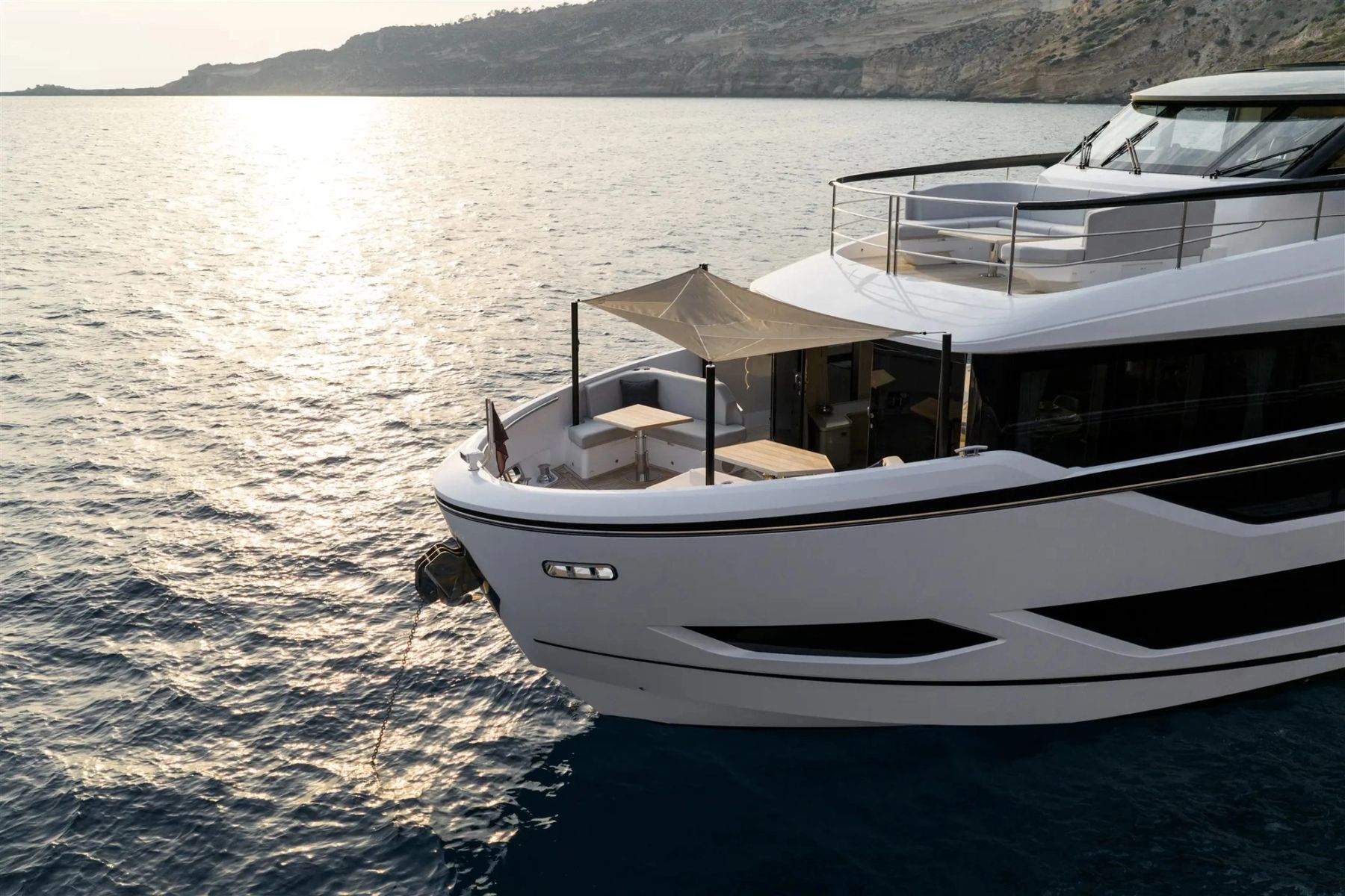 82 Ocean Enclosed 3