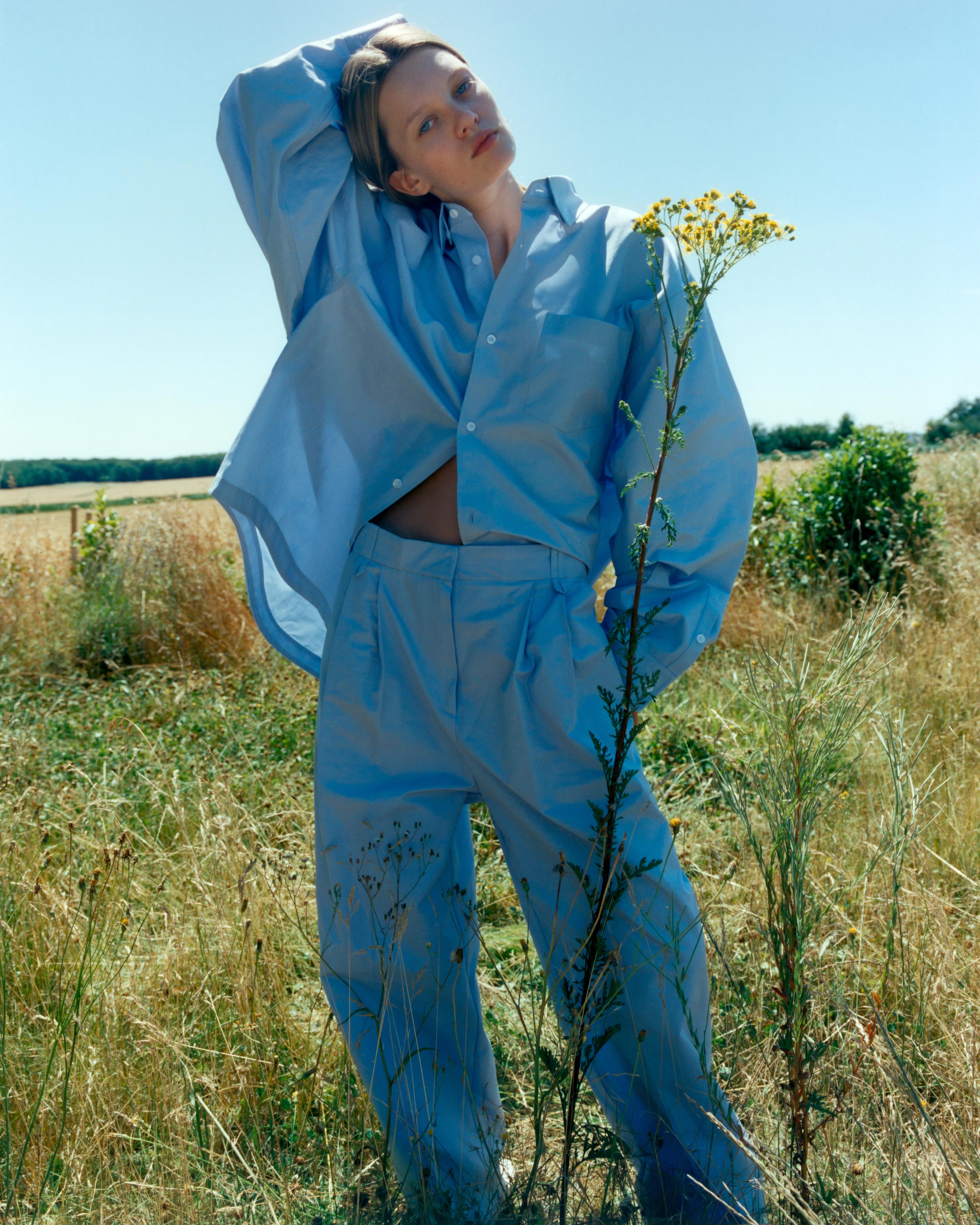 Image 3 of 5 from Chloé Dugast