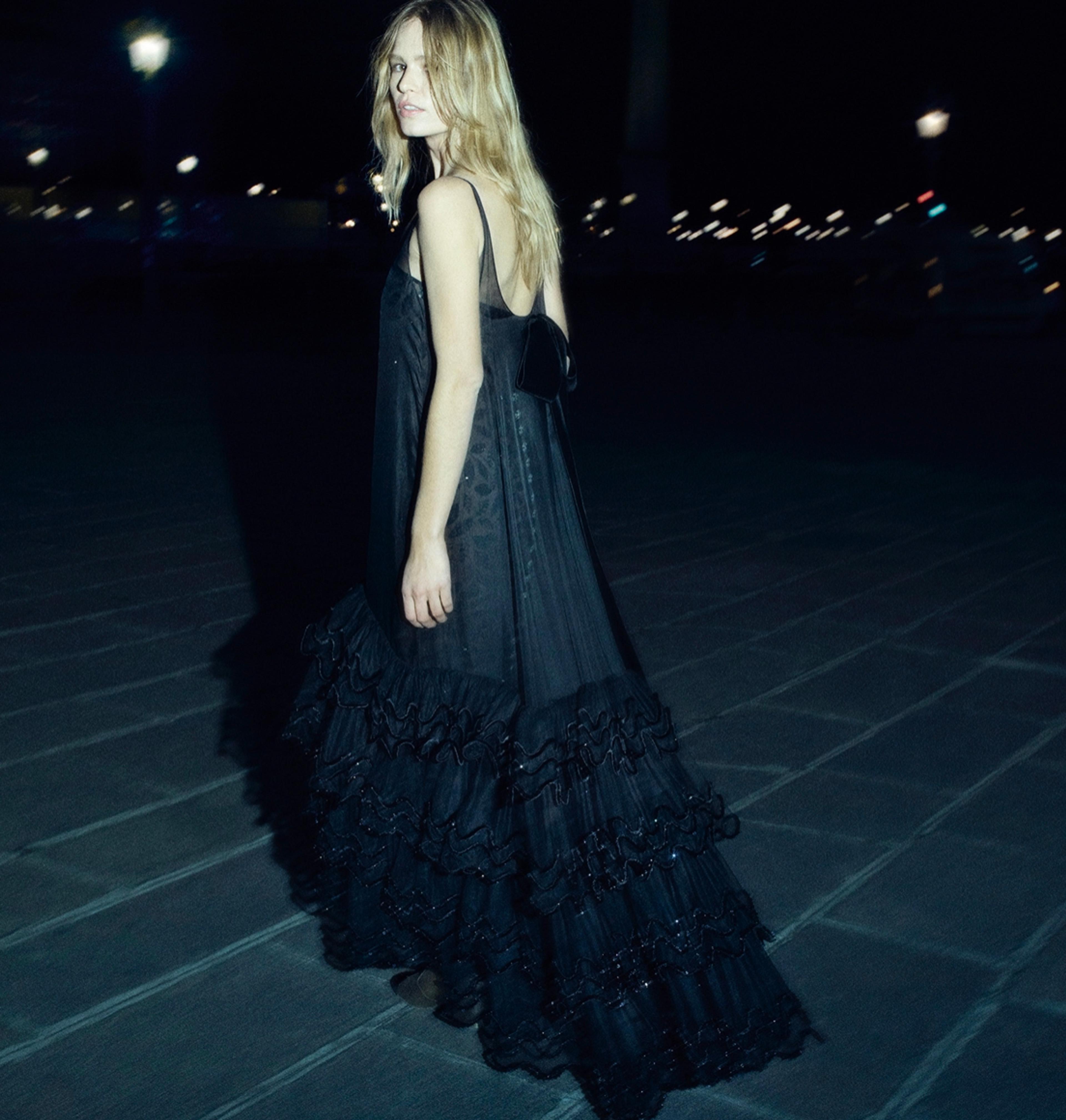 Image from 31 Rue Cambon - Anna Ewers