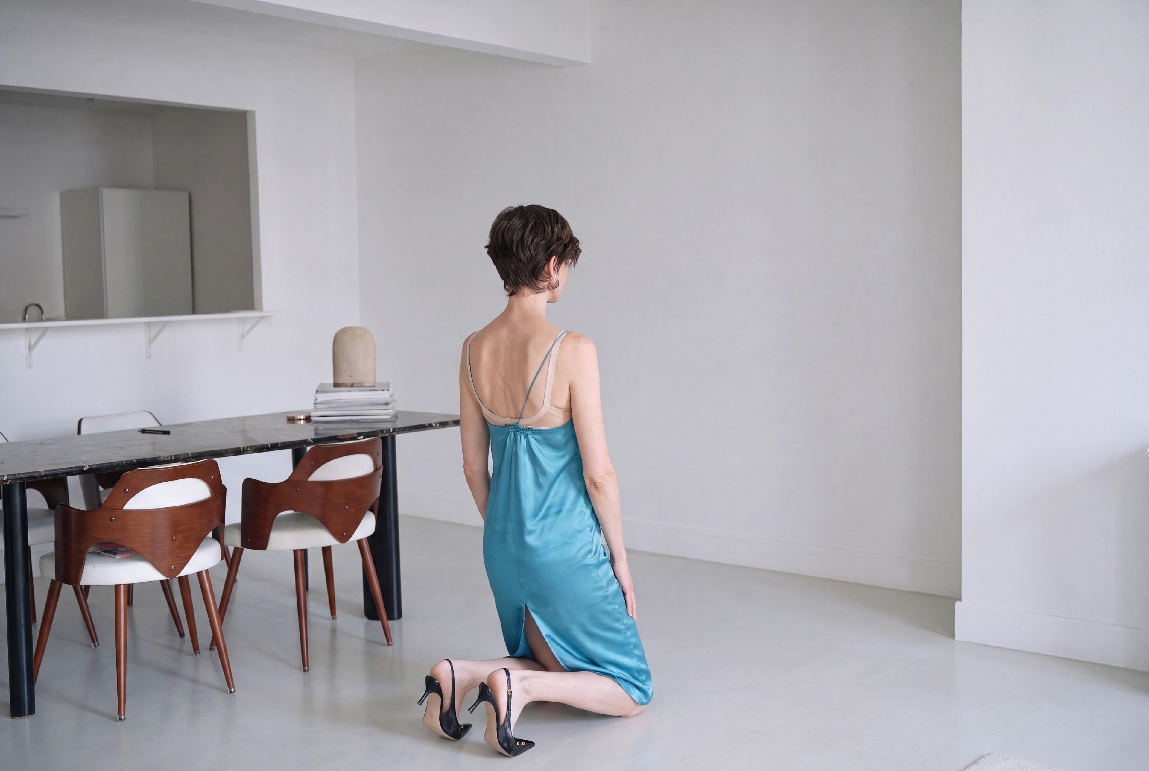Image 3 of 4 from Alice Rosati