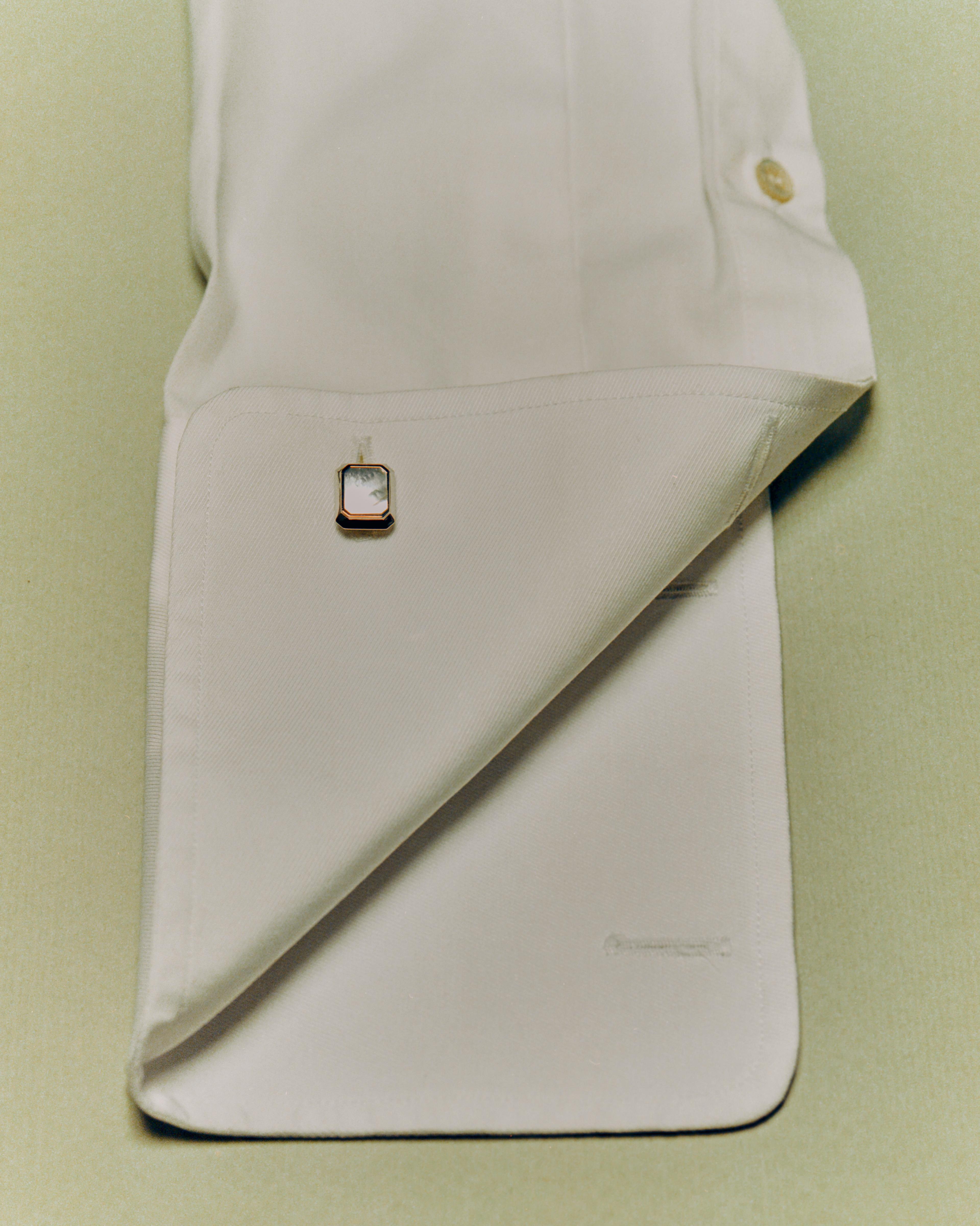 Image 2 of 5 from    