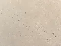 Light Traverten gözenekli açık renk yüzey detayı