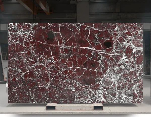 Rosso Levanto - Elazığ Vişne fabrika plakası, beyaz damar deseni belirgin