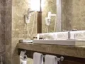 Light Emparador Mermer otel banyosu tezgah ve duvar uygulaması