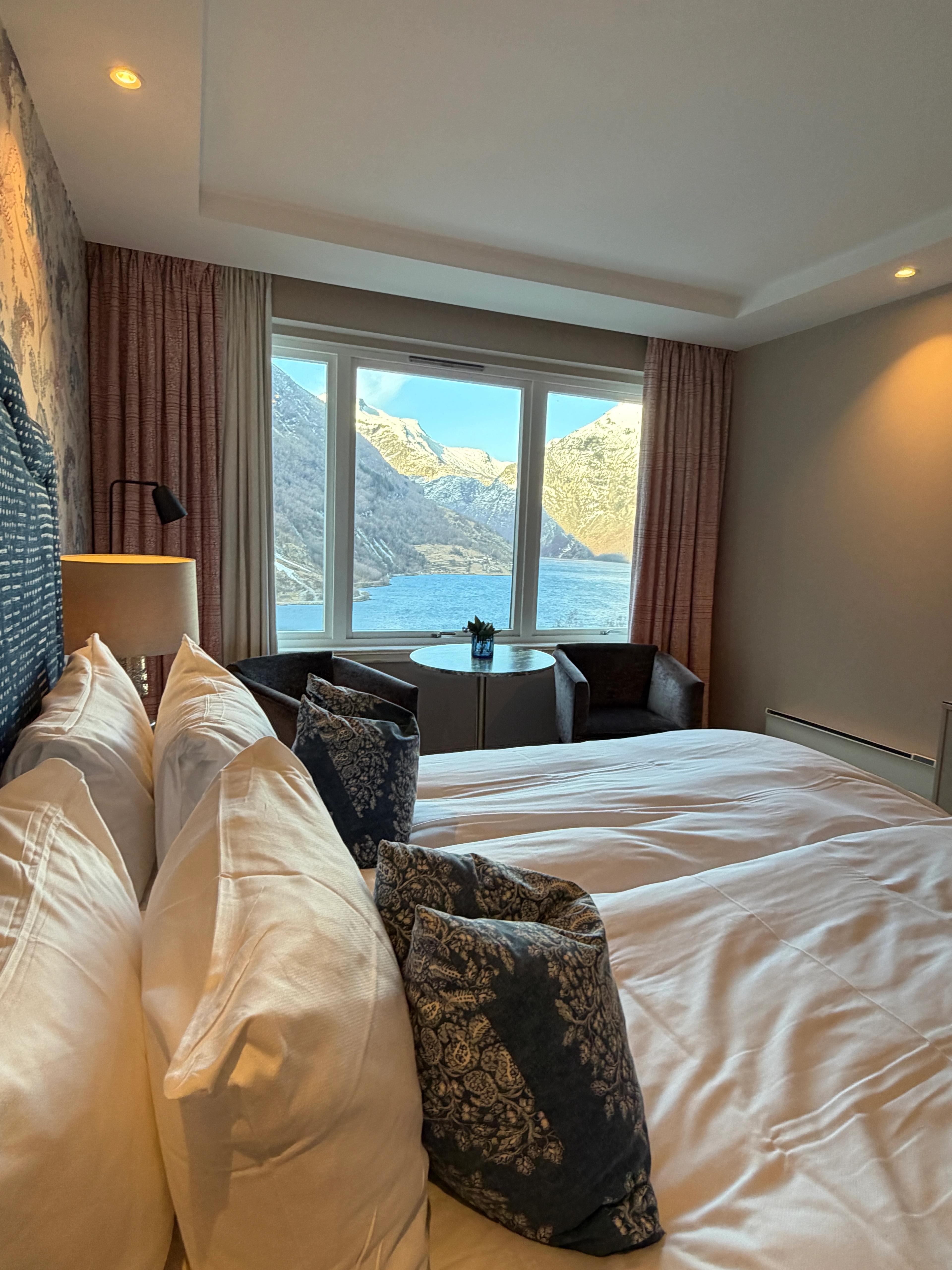 Union Classic Fjord View