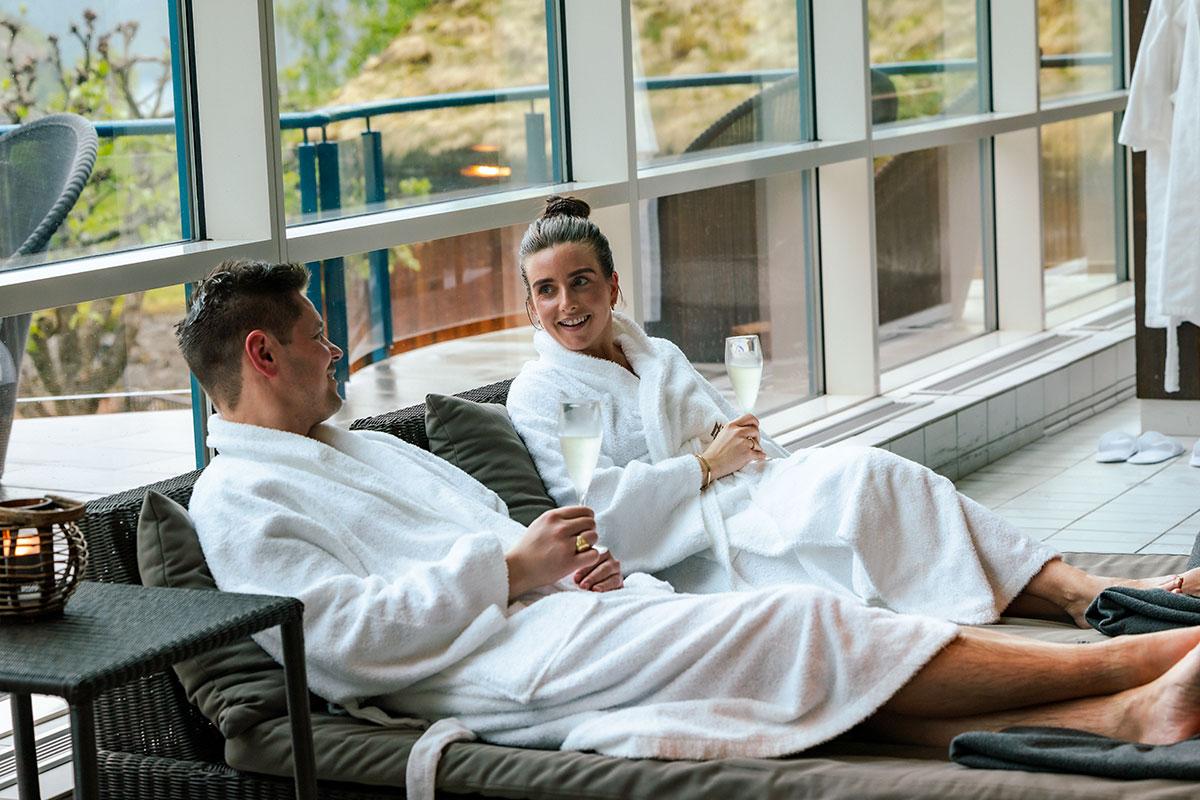 Relaxation by the pool