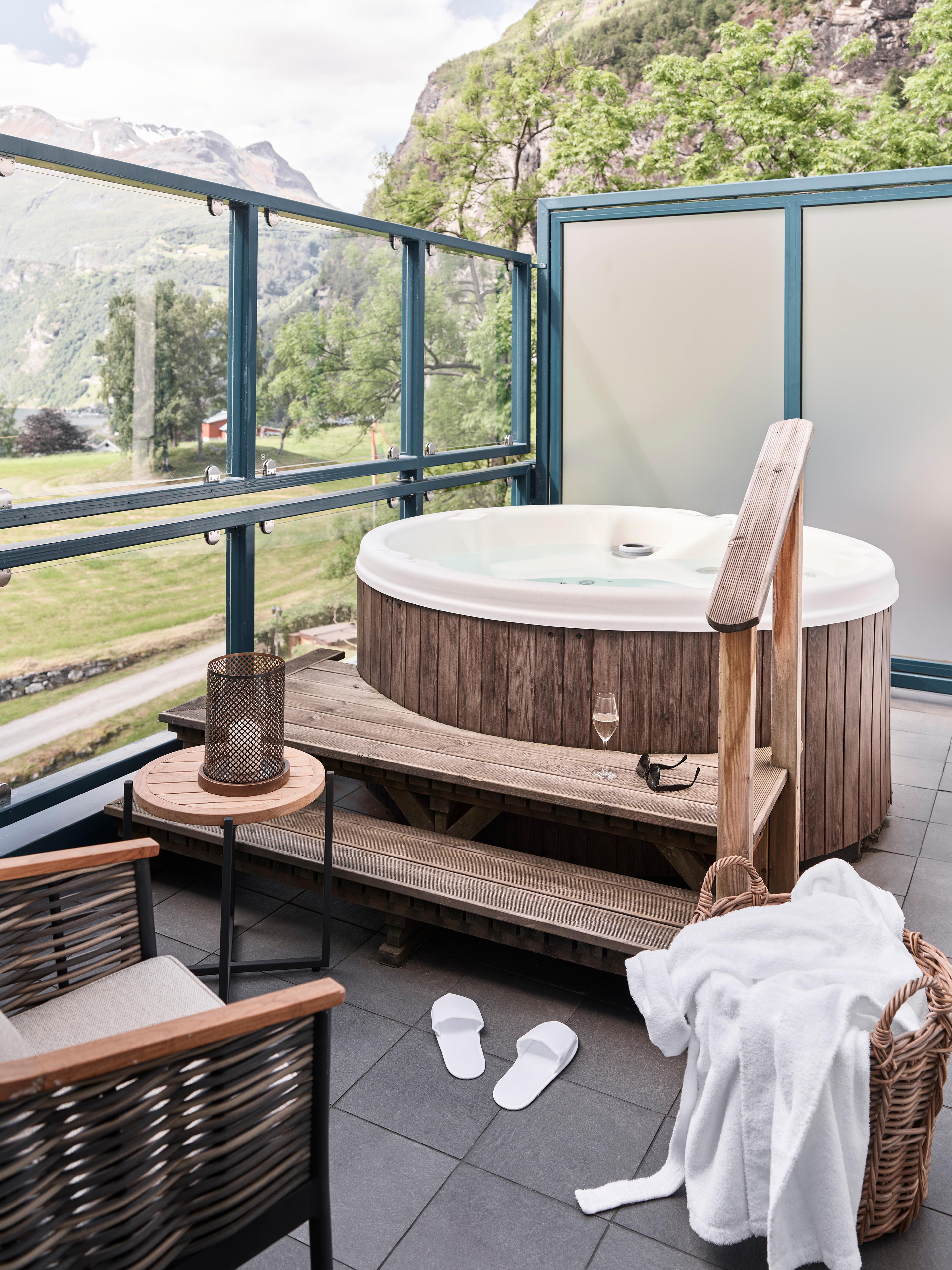 Utsikt frå Spa Suite Geirangerfjord