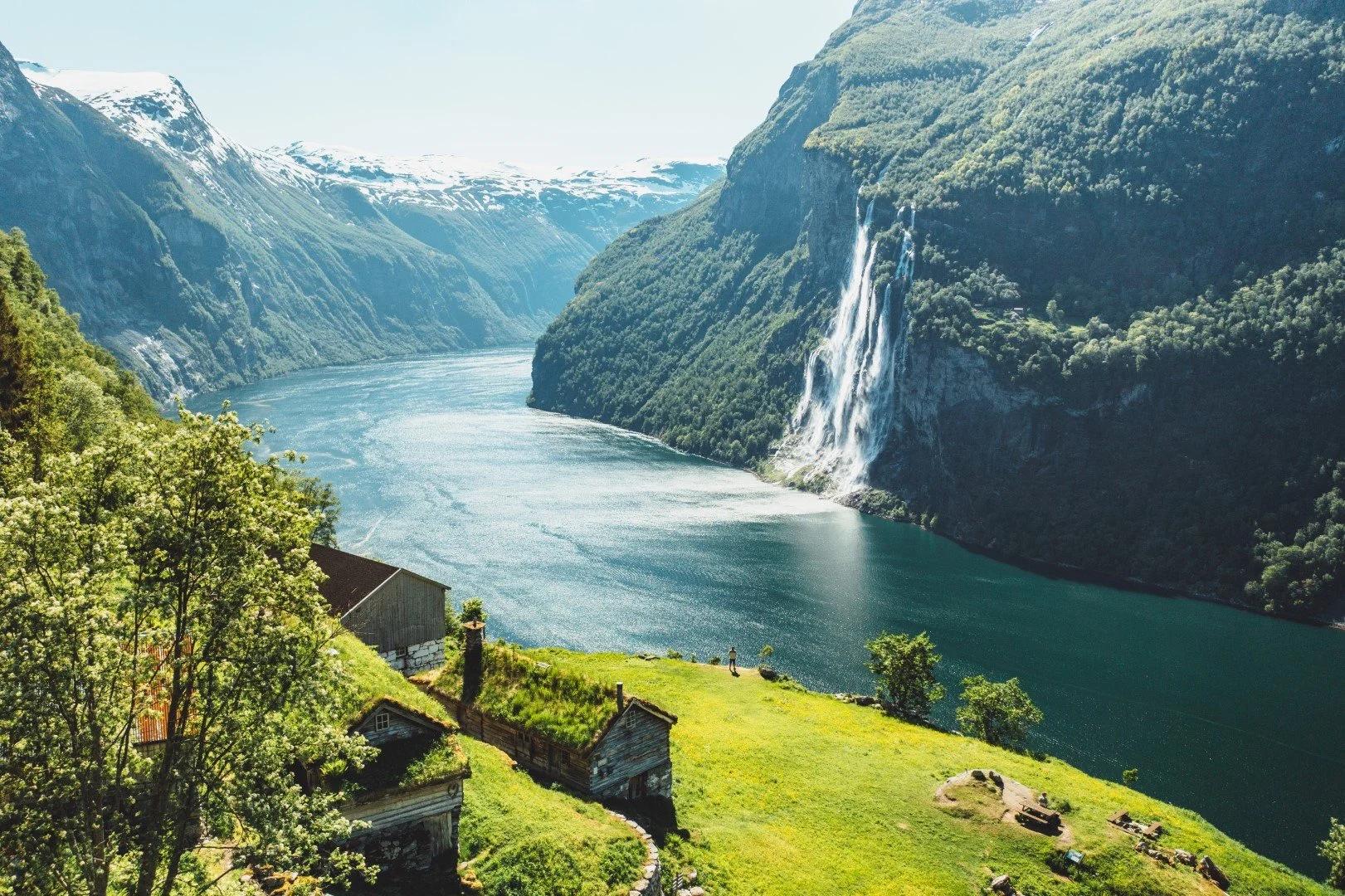 Skageflå view of the Seven Sisters