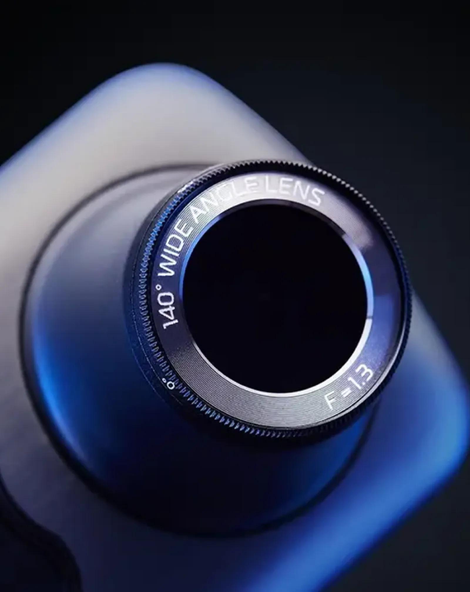 Next base dash cam, zoomed in.