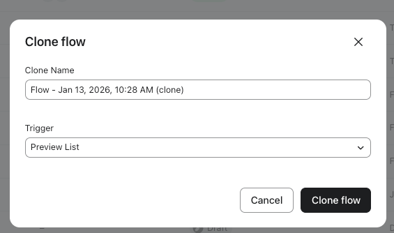 Clona flusso modale con una casella di testo per modificare il nome del flusso e un menu a tendina che può essere utilizzato per modificare l'attivazione.