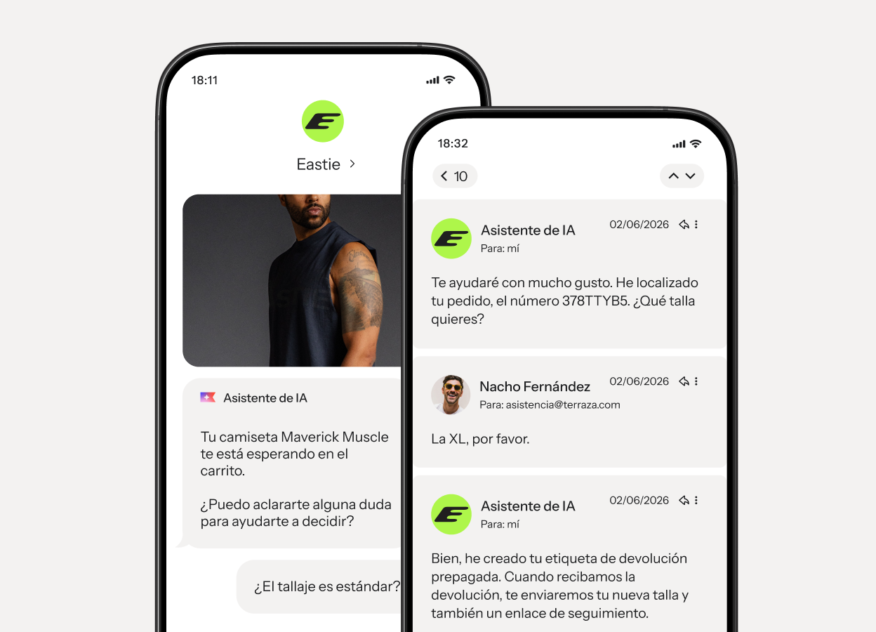 Dos smartphones muestran un asistente de compras con IA que ayuda a un cliente a elegir la talla de una camisa y organizar un cambio.