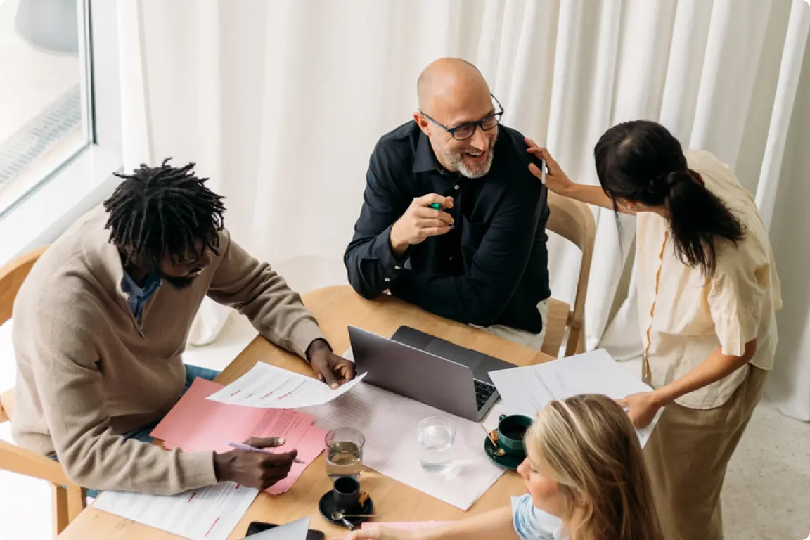 What is an ecommerce CRM?