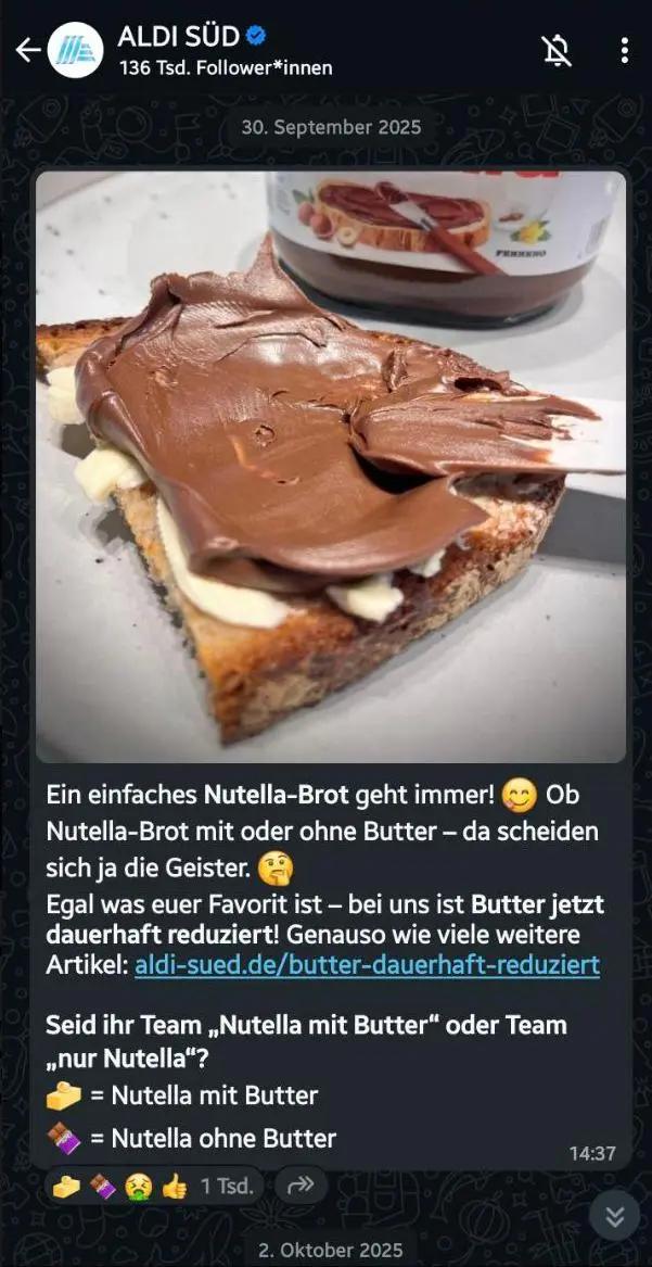 Ein Nutella-Brot mit Butter, daneben ein Nutella-Glas. Text diskutiert Vorlieben für Nutella mit oder ohne Butter.