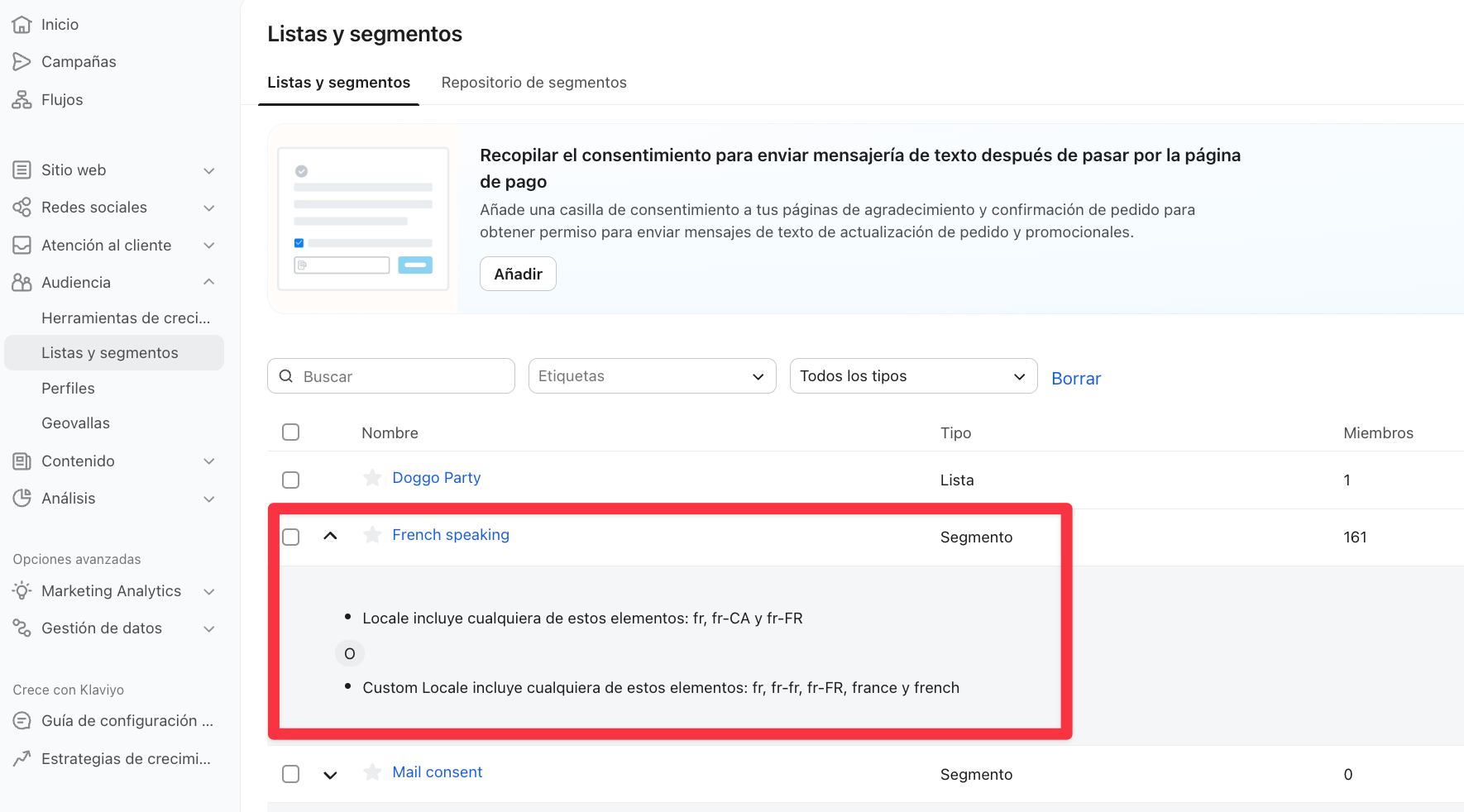 Pantalla de listas y segmentos de Klaviyo con un segmento de ejemplo basado en preferencia de idioma y sus criterios de filtrado desplegados.