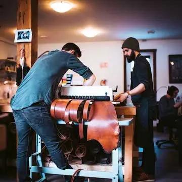 strap cutting leather