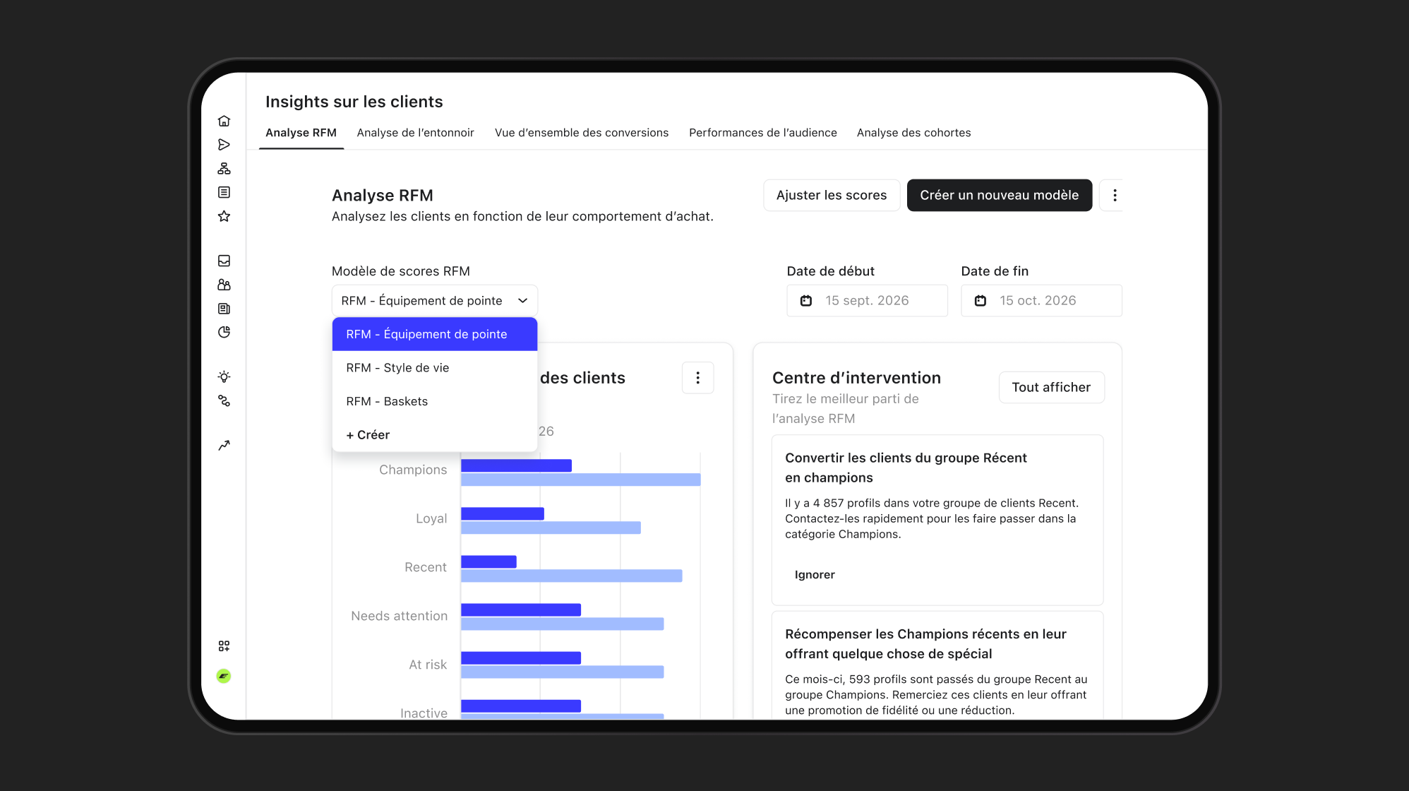 A digital dashboard in French displaying customer RFM analysis with a dropdown menu, a bar chart of customer segments, and suggested actions.