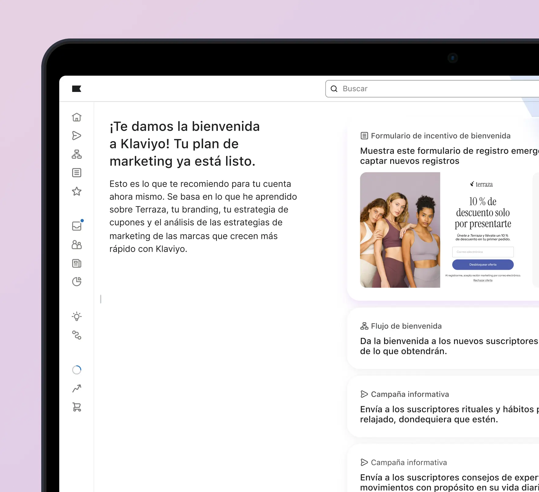 Pantalla de bienvenida de Klaviyo con texto sobre estrategias de marketing y un formulario de registro con oferta de descuento.
