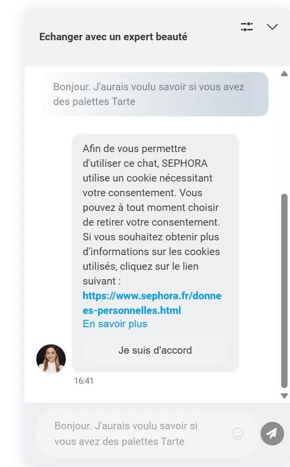 Message automatique de Sephora demandant le consentement à l’utilisation de cookies pour activer le chat, avec un lien vers la politique de données personnelles.