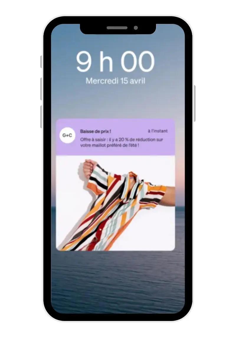 Exemple de notification push affichée sur écran verrouillé avec message de promotion sur un vêtement
