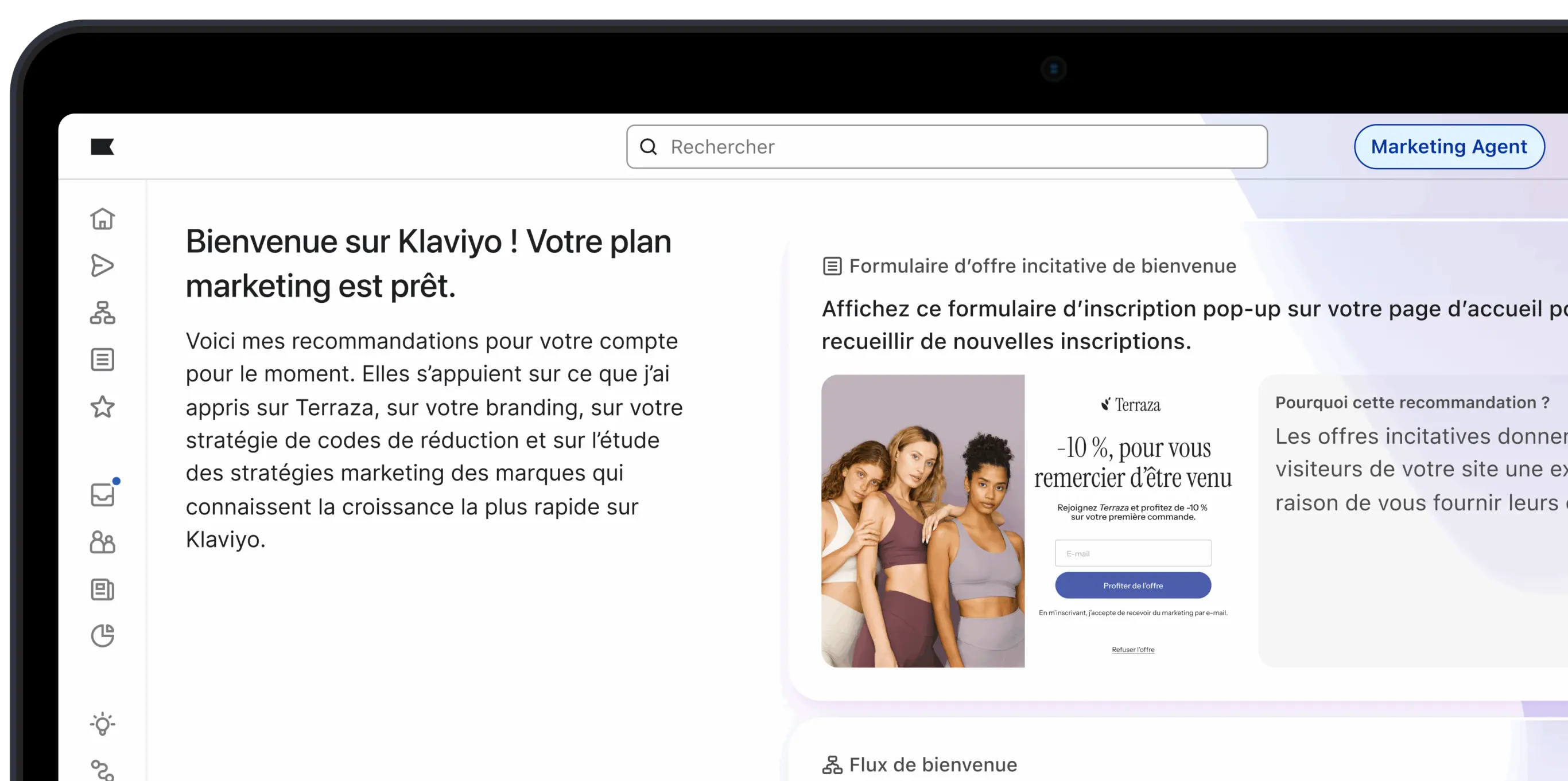 Interface utilisateur de Klaviyo avec recommandations marketing et formulaire d'inscription pour une offre de bienvenue.