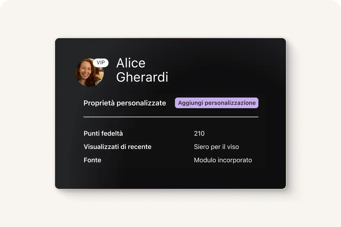 Profilo utente di Alice Gherardi con etichetta VIP. Mostra punti fedeltà 210 e prodotto visualizzato di recente: siero per il viso.