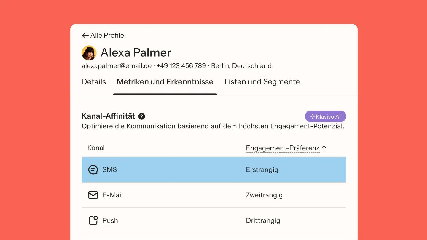 Profilansicht von Alexa Palmer mit Kanal-Affinität. SMS ist als bevorzugter Kommunikationskanal markiert.