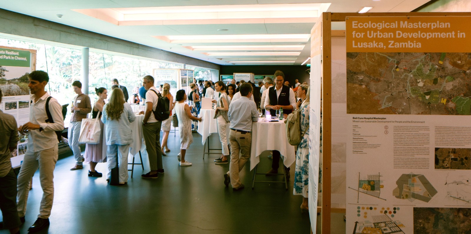 Apéro and exhibition at the Restaurant Masoala event space. All photos by Anna Bila.