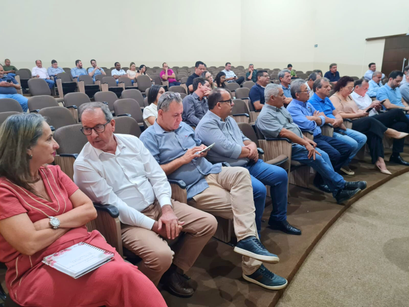 Prefeitos debatem cooperação e desafios em Tupi Paulista