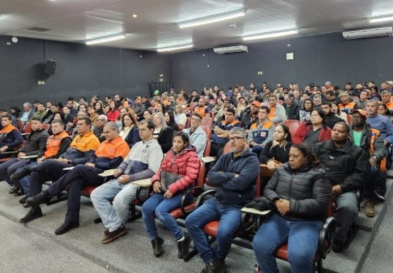 Capacitação da Defesa Civil reúne 200 pessoas em SP
