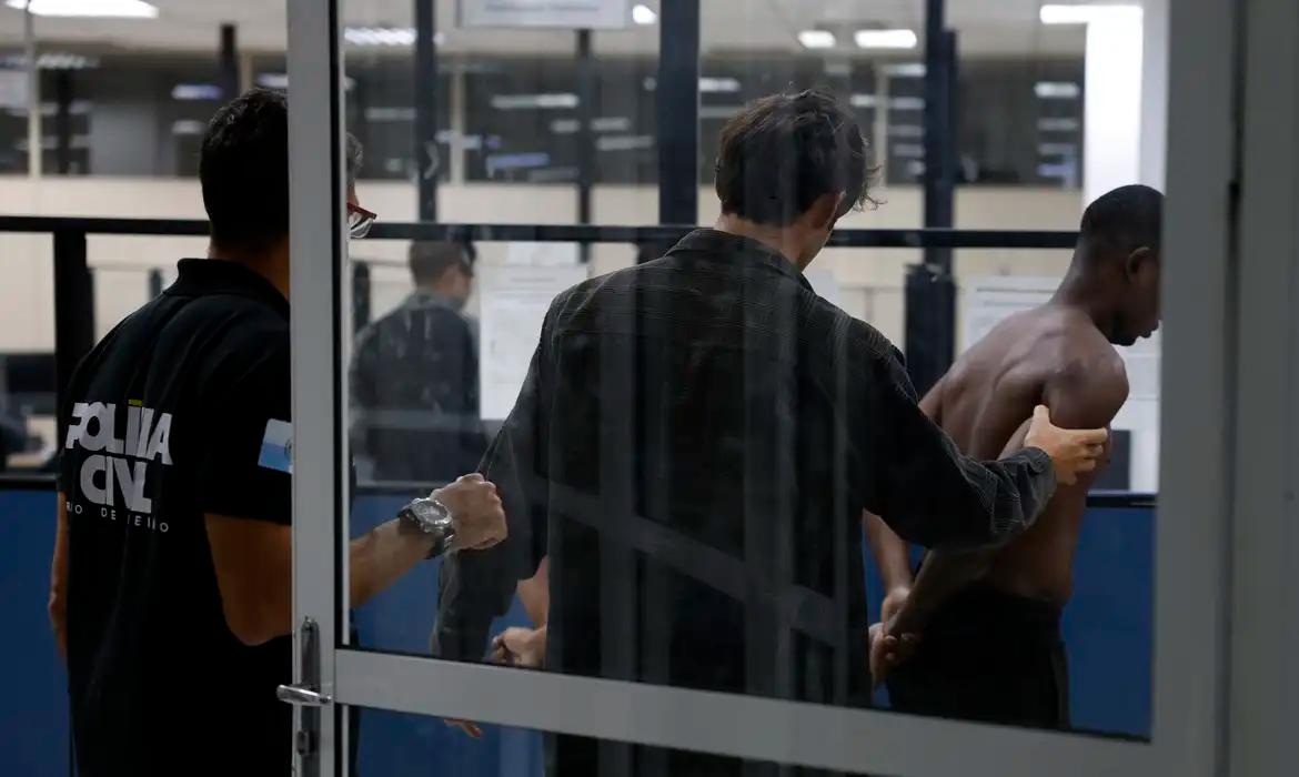 Reunião de Emergência no RJ Após Operação Policial Letal