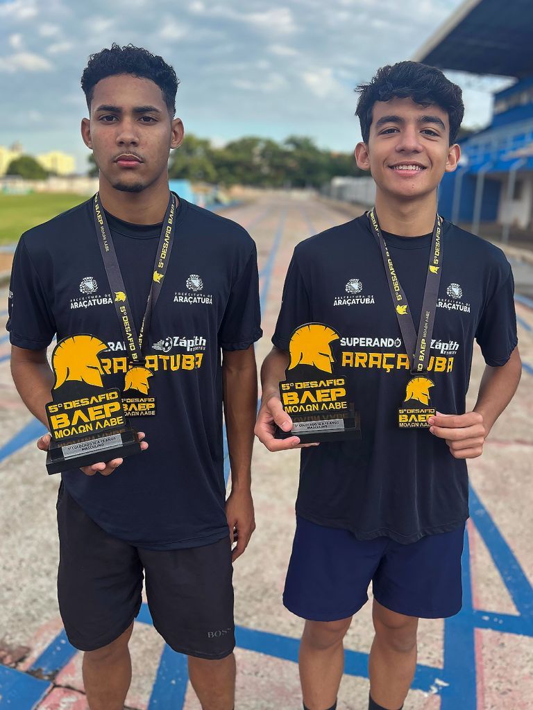 Corredores no 5º Desafio Baep em Araçatuba, promovendo esporte e integração.