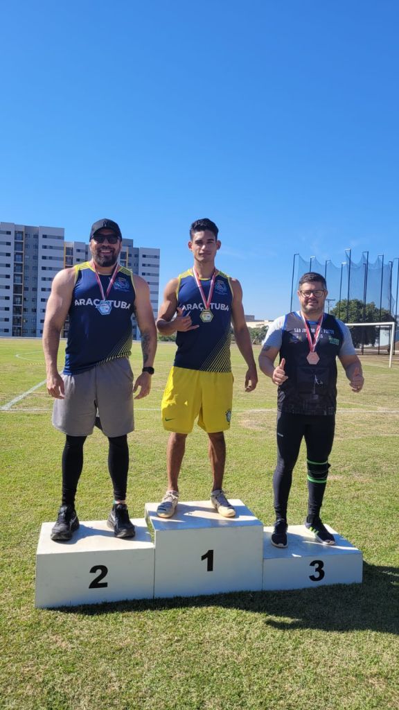 Araçatuba celebra vitória no atletismo masculino nos 67º Jogos Regionais.