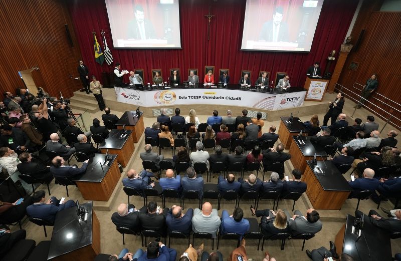 Andradina recebe Selo Prata do TCESP por excelência em Ouvidoria Pública