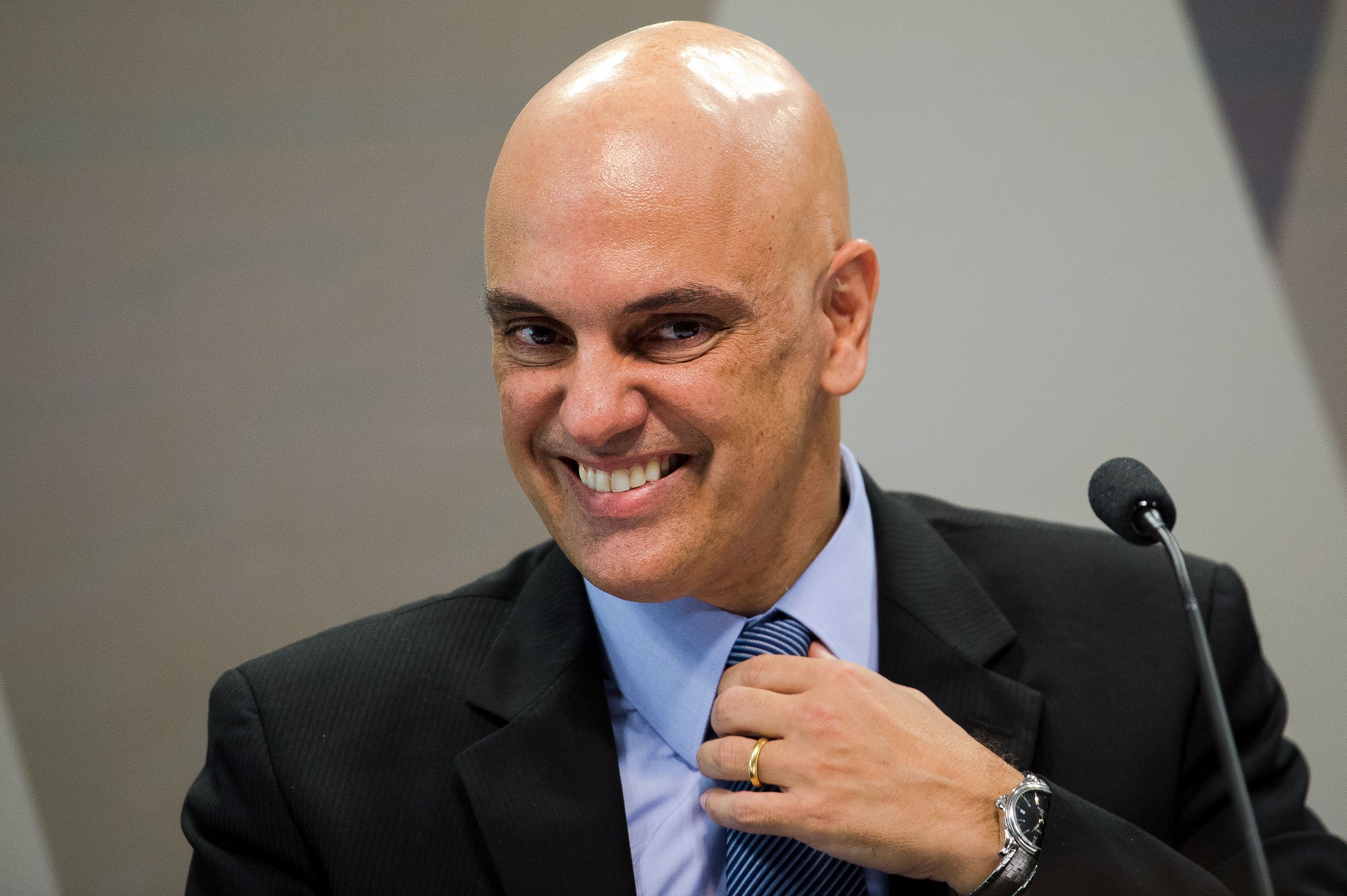 Mendonça avalia investigação contra Moraes no STF