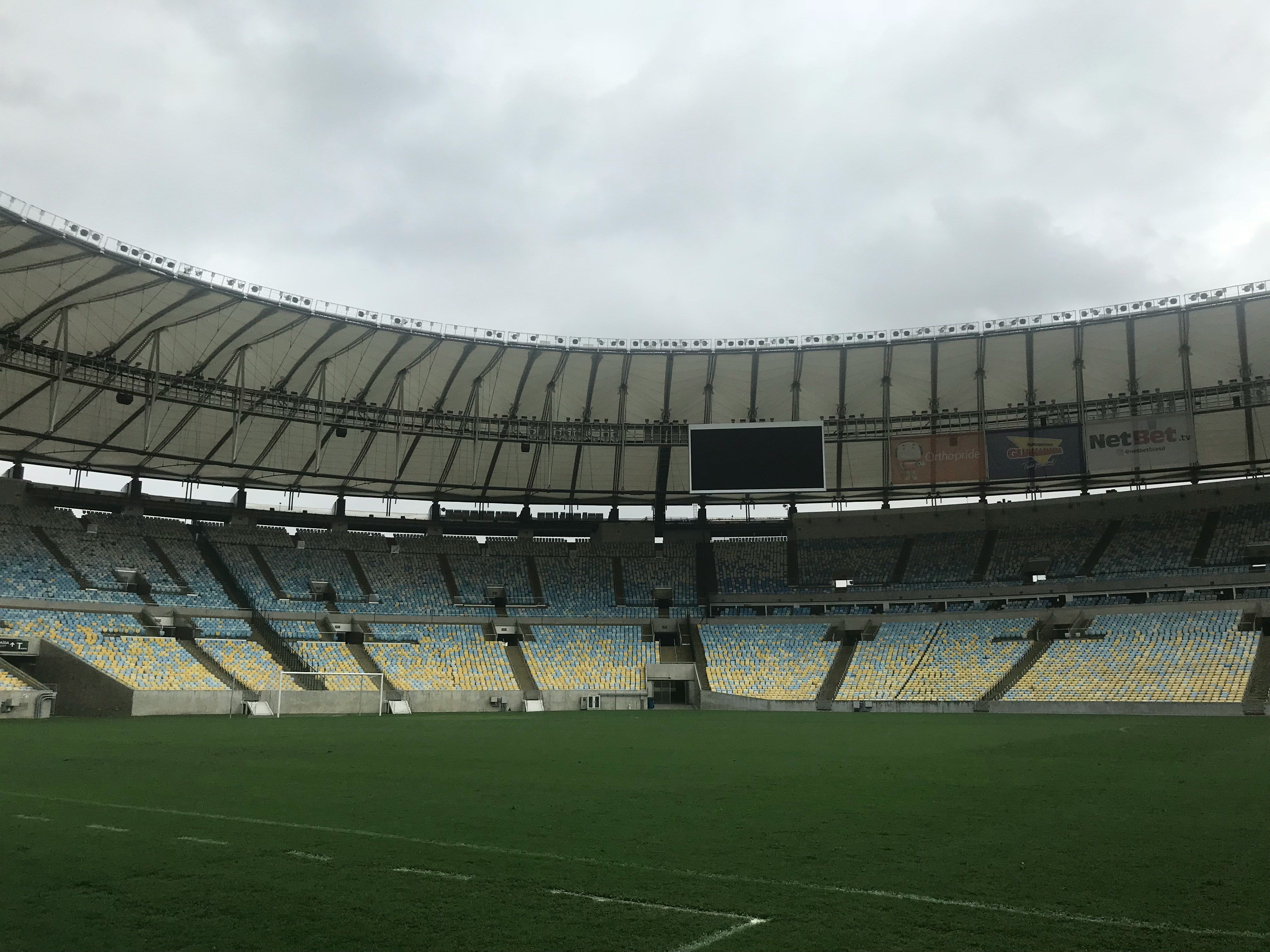 Imóveis do RJ, incluindo Maracanã, podem ir a leilão