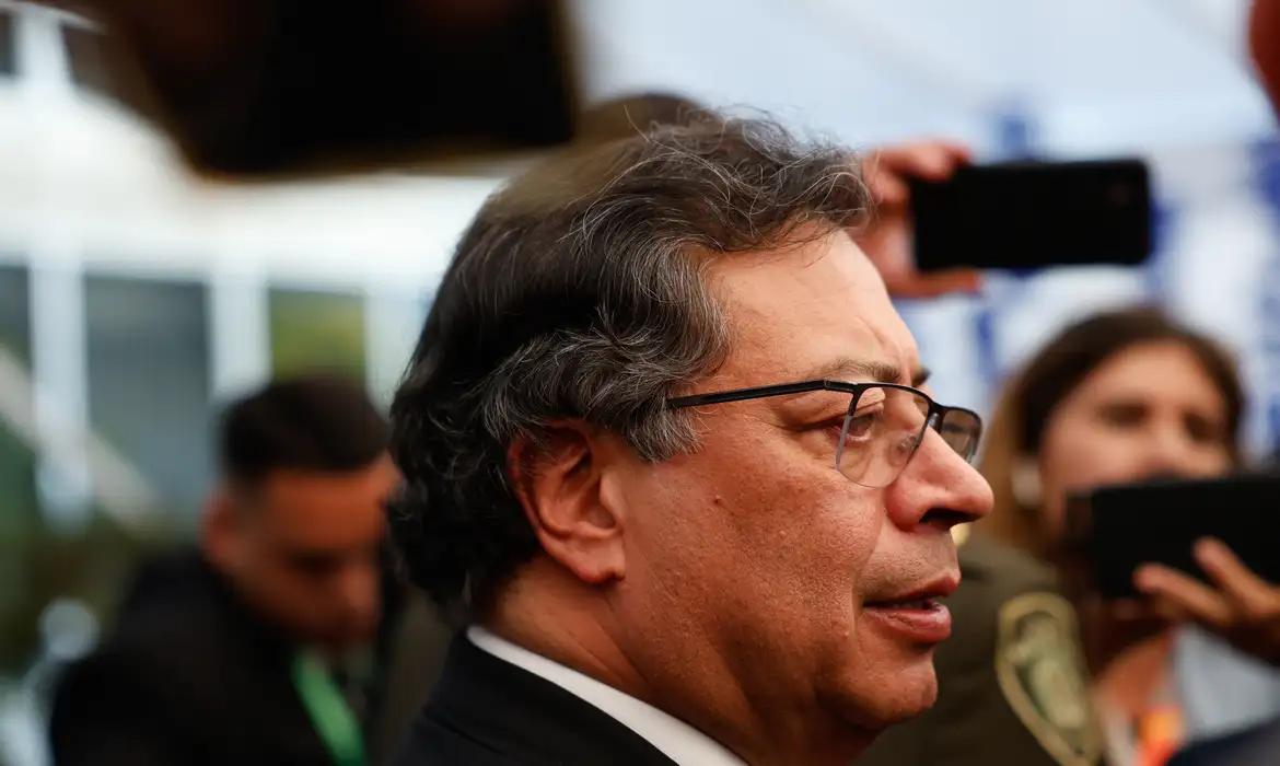 Morte de Miguel Uribe Turbay abala cenário político colombiano
