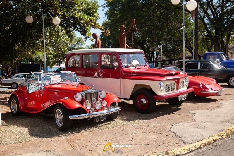 Andradina recebe 5º Encontro de Carros Antigos "Revivendo o Passado" neste domingo